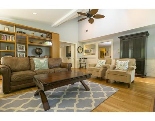 14 Village Ln, Hingham, MA 02043 photo 5