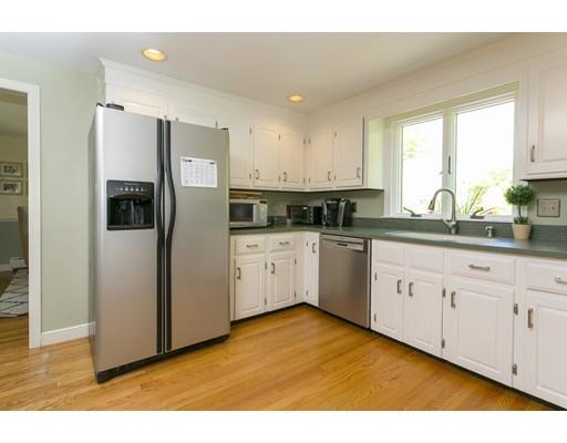 14 Village Ln, Hingham, MA 02043 photo 3