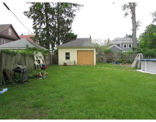 15 Daviston St, Springfield, MA 01108 photo 8