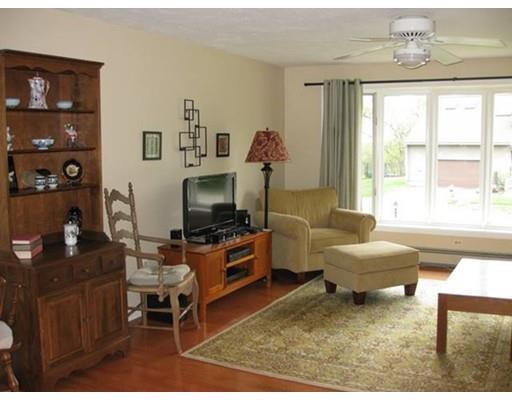 45 Oak Knls, Worcester, MA 01609 photo 4