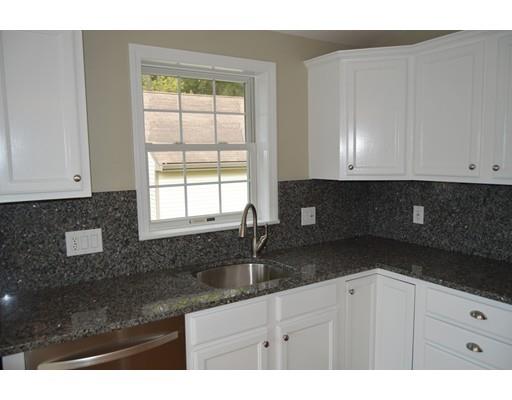 27 Worcester Ave, Hudson, MA 01749 photo 8