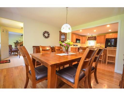30 Maple Ln, Sutton, MA 01590 photo 8