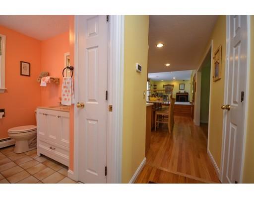 30 Maple Ln, Sutton, MA 01590 photo 10