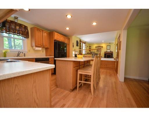 30 Maple Ln, Sutton, MA 01590 photo 6