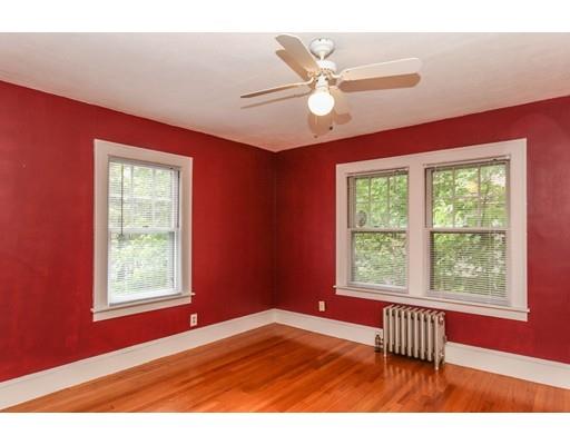 34 Rencelau St, Springfield, MA 01118 photo 22