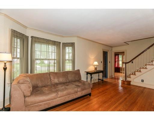 34 Rencelau St, Springfield, MA 01118 photo 6