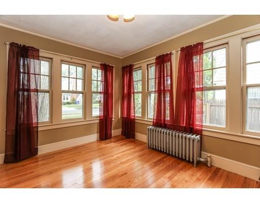 34 Rencelau St, Springfield, MA 01118 photo 12