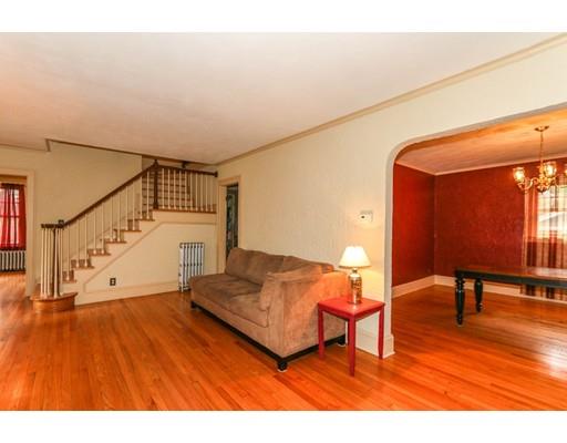 34 Rencelau St, Springfield, MA 01118 photo 8