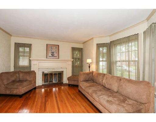 34 Rencelau St, Springfield, MA 01118 photo 7