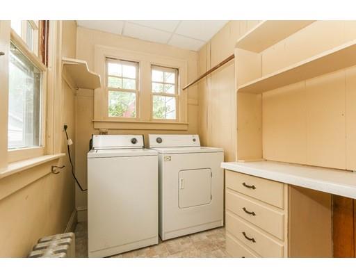 34 Rencelau St, Springfield, MA 01118 photo 17