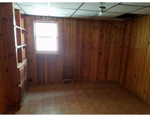 52 Esther St, Worcester, MA 01607 photo 3
