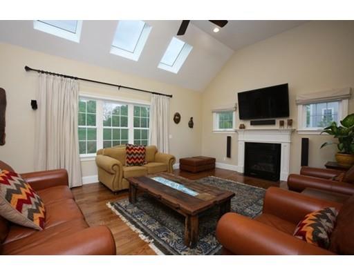 123 Everett St, Natick, MA 01760 photo 2