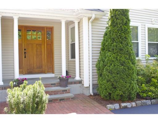 13 Bow St, Millis, MA 02054 photo 4