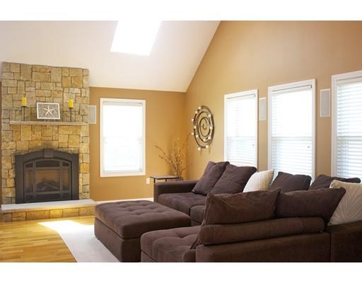 13 Bow St, Millis, MA 02054 photo 6