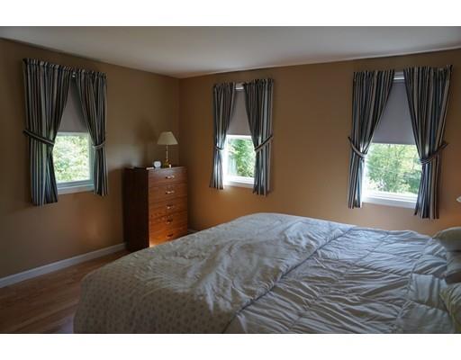51 Christopher Dr, Dracut, MA 01826 photo 14
