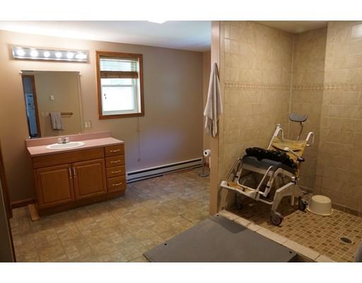 51 Christopher Dr, Dracut, MA 01826 photo 20