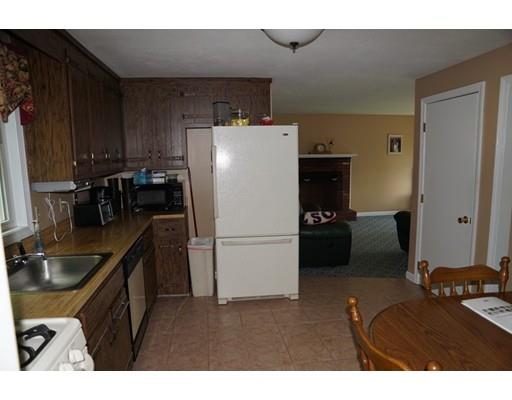 51 Christopher Dr, Dracut, MA 01826 photo 9