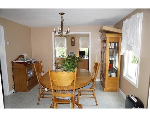 51 Christopher Dr, Dracut, MA 01826 photo 10