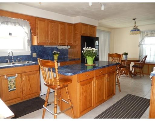 24 Powell Ave, Springfield, MA 01118 photo 4