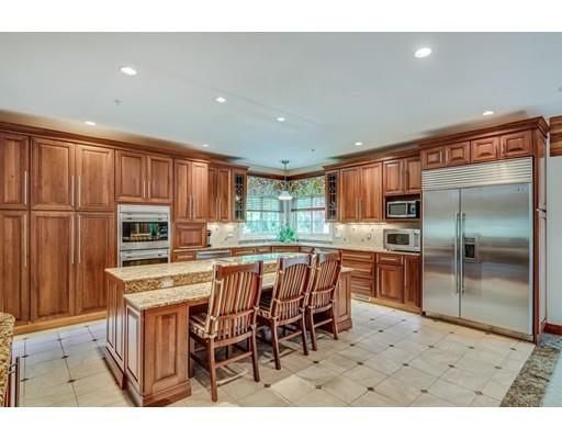 5 Doeskin Dr, Framingham, MA 01701 photo 4