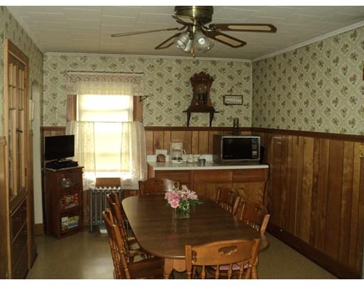 3 Grape St, Chicopee, MA 01013 photo 4