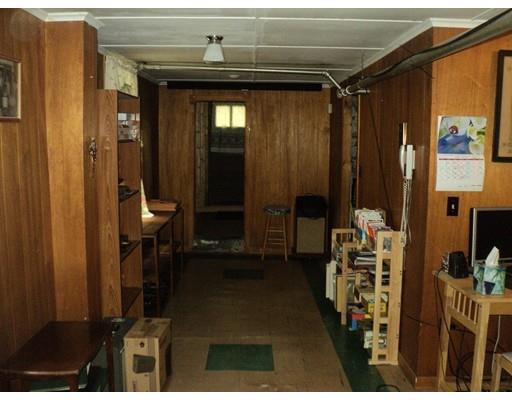 3 Grape St, Chicopee, MA 01013 photo 11