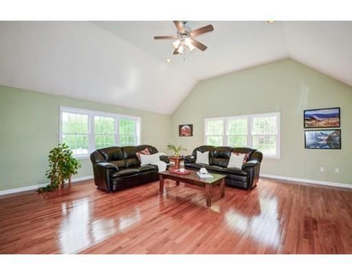 10 Hazelnut St, Acton, MA 01720 photo 9