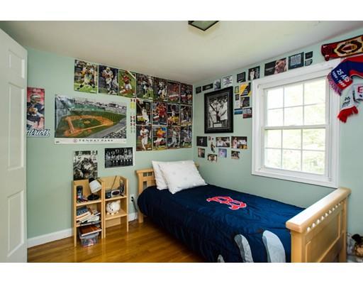 94 Maple St, Milton, MA 02186 photo 12