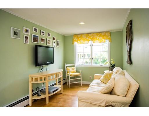94 Maple St, Milton, MA 02186 photo 9