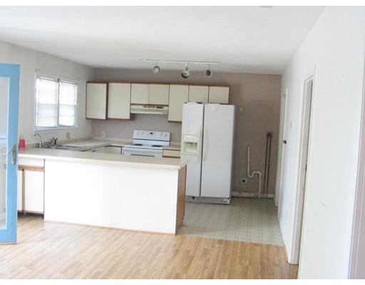 77 Cypress St, Ea Falmouth, MA 02536 photo 9