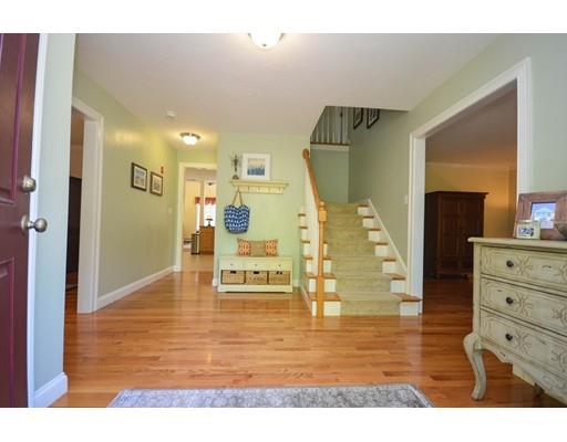 572 Mendon Rd, Sutton, MA 01590 photo 3