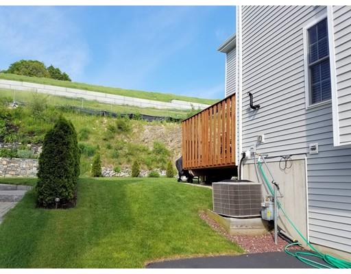 40 Honeysuckle Rd, Worcester, MA 01607 photo 5