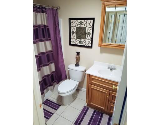 40 Honeysuckle Rd, Worcester, MA 01607 photo 16