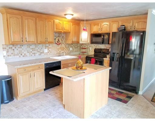 40 Honeysuckle Rd, Worcester, MA 01607 photo 13