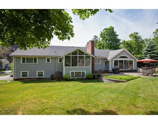 2 Manor Dr, Hingham, MA 02043 photo 3