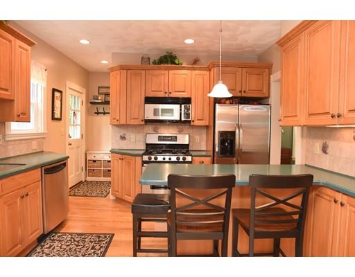 45 Appleton St, Melrose, MA 02176 photo 16