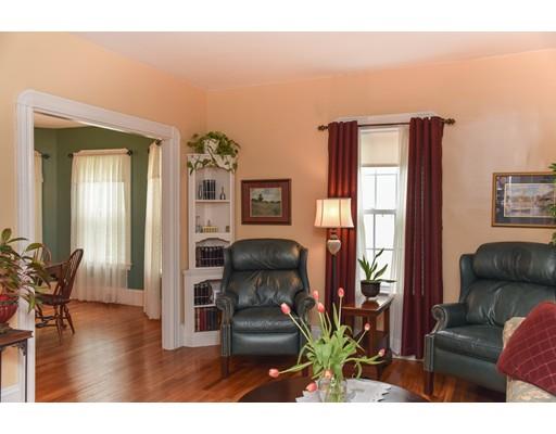 45 Appleton St, Melrose, MA 02176 photo 6