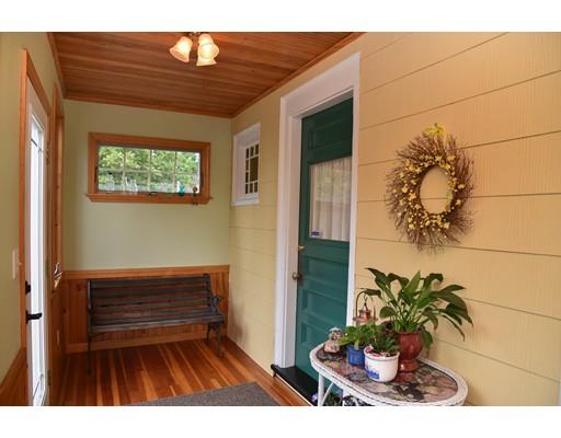 45 Appleton St, Melrose, MA 02176 photo 2
