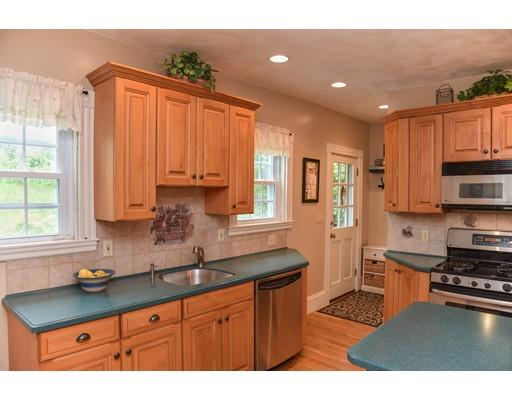 45 Appleton St, Melrose, MA 02176 photo 14