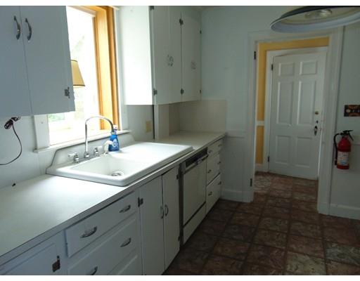 147 Valentine St, Fall River, MA 02720 photo 3