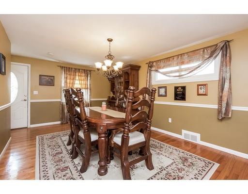 21 Glenvale St, Springfield, MA 01119 photo 8