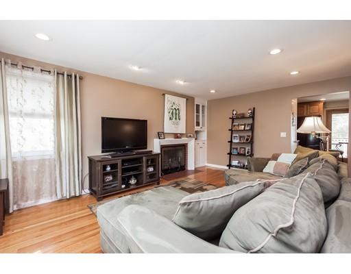 21 Glenvale St, Springfield, MA 01119 photo 6