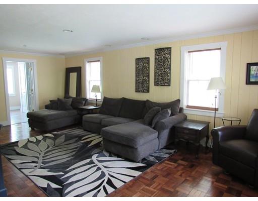 46 Pleasant St, Mendon, MA 01756 photo 7