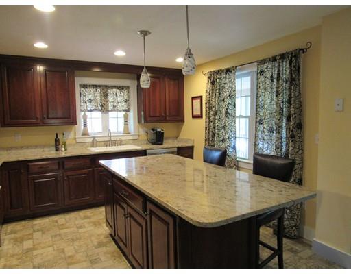 46 Pleasant St, Mendon, MA 01756 photo 4