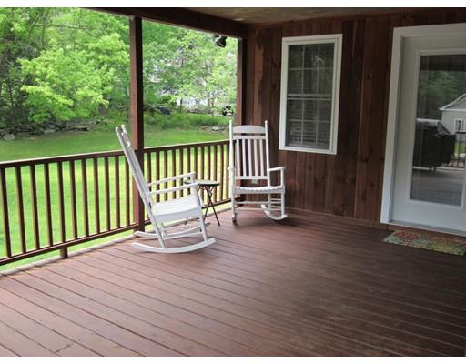 46 Pleasant St, Mendon, MA 01756 photo 2