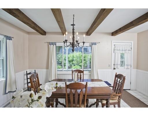 21 Connell St, Chicopee, MA 01020 photo 5