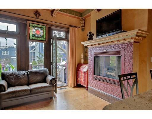 585 E 8th St, Boston, MA 02127 photo 1