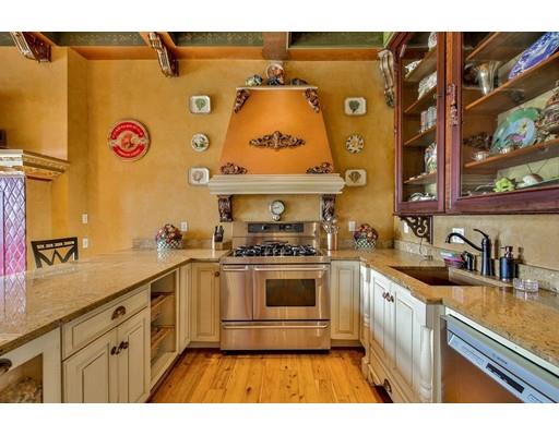585 E 8th St, Boston, MA 02127 photo 7