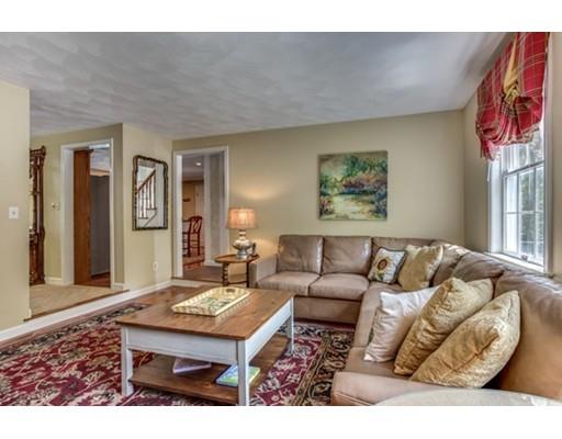 97 Avalon Rd, Reading, MA 01867 photo 8