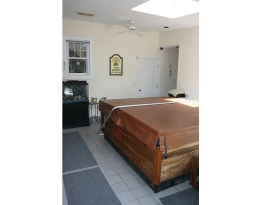 404 Chapman St, Canton, MA 02021 photo 11